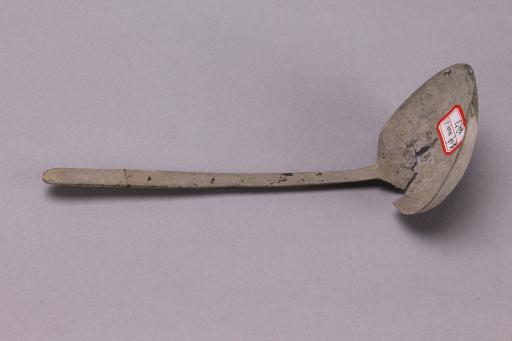 东汉实心把铜勺