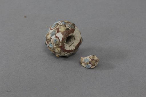 战国时期蓝色乳丁陶料珠