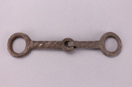 战国早期綯索纹铜马衔