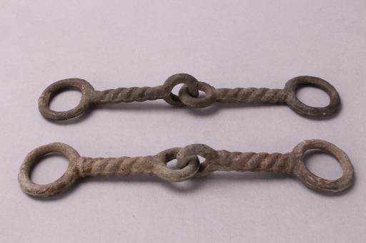 战国早期绹索纹铜马衔