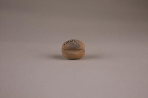 商椭圆形凹槽夹细砂红褐陶网坠