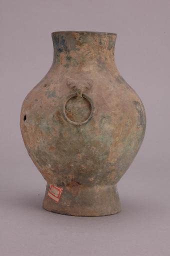 西汉鼓腹圈足饰铺首衔环铜壶