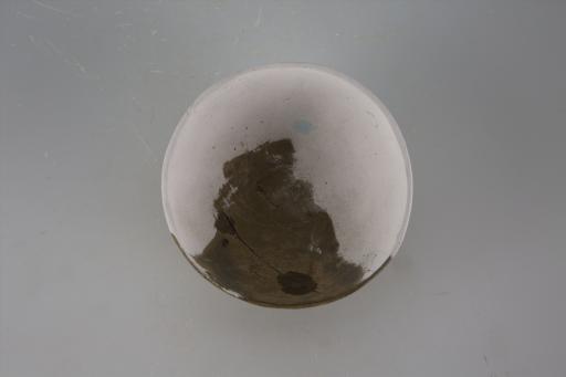 新石器时代大溪文化弧腹圈足灰褐陶碗