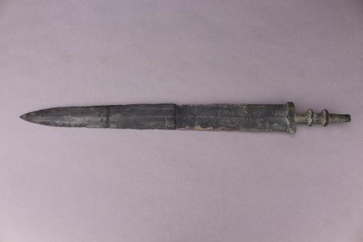 战国时期双箍窄格铜剑