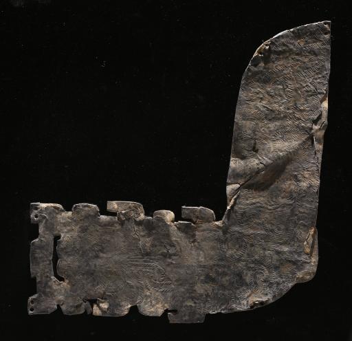 春秋时代曲尺形包锡箔锡饰片