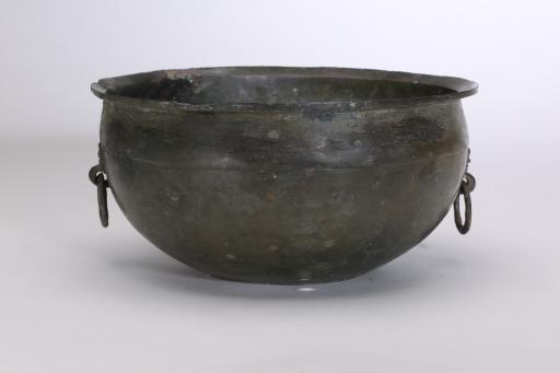 东汉铺首衔环铜洗