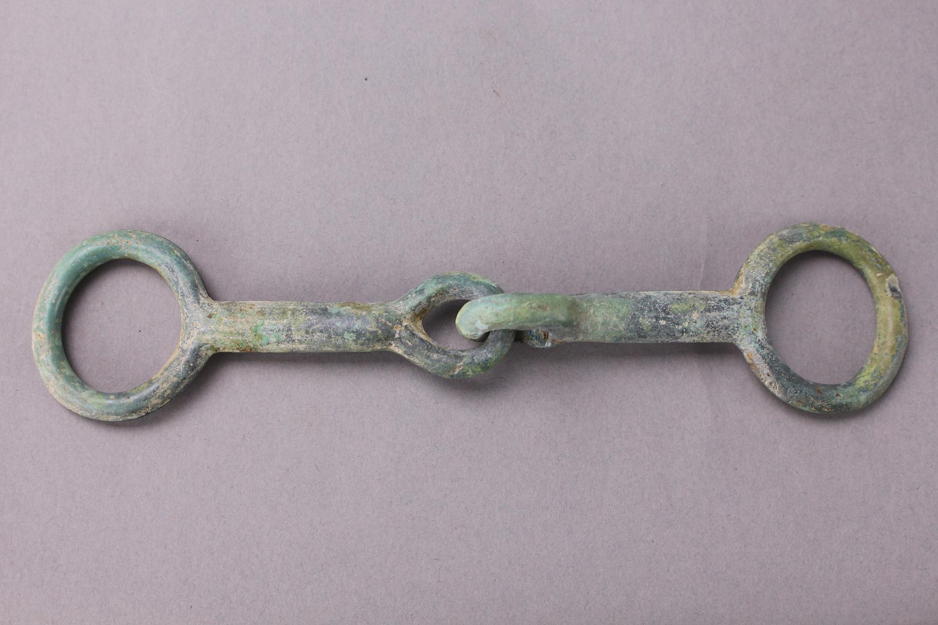 战国时期素面铜马衔