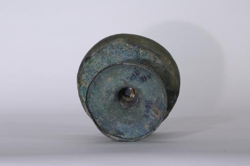 西汉鸟形盖钮圆盘底座铜熏