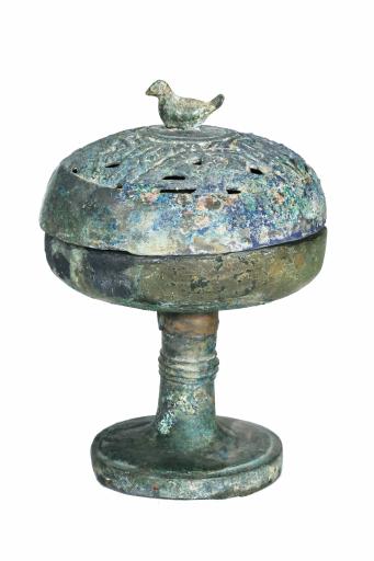 西汉鸟形盖钮圆盘底座铜熏