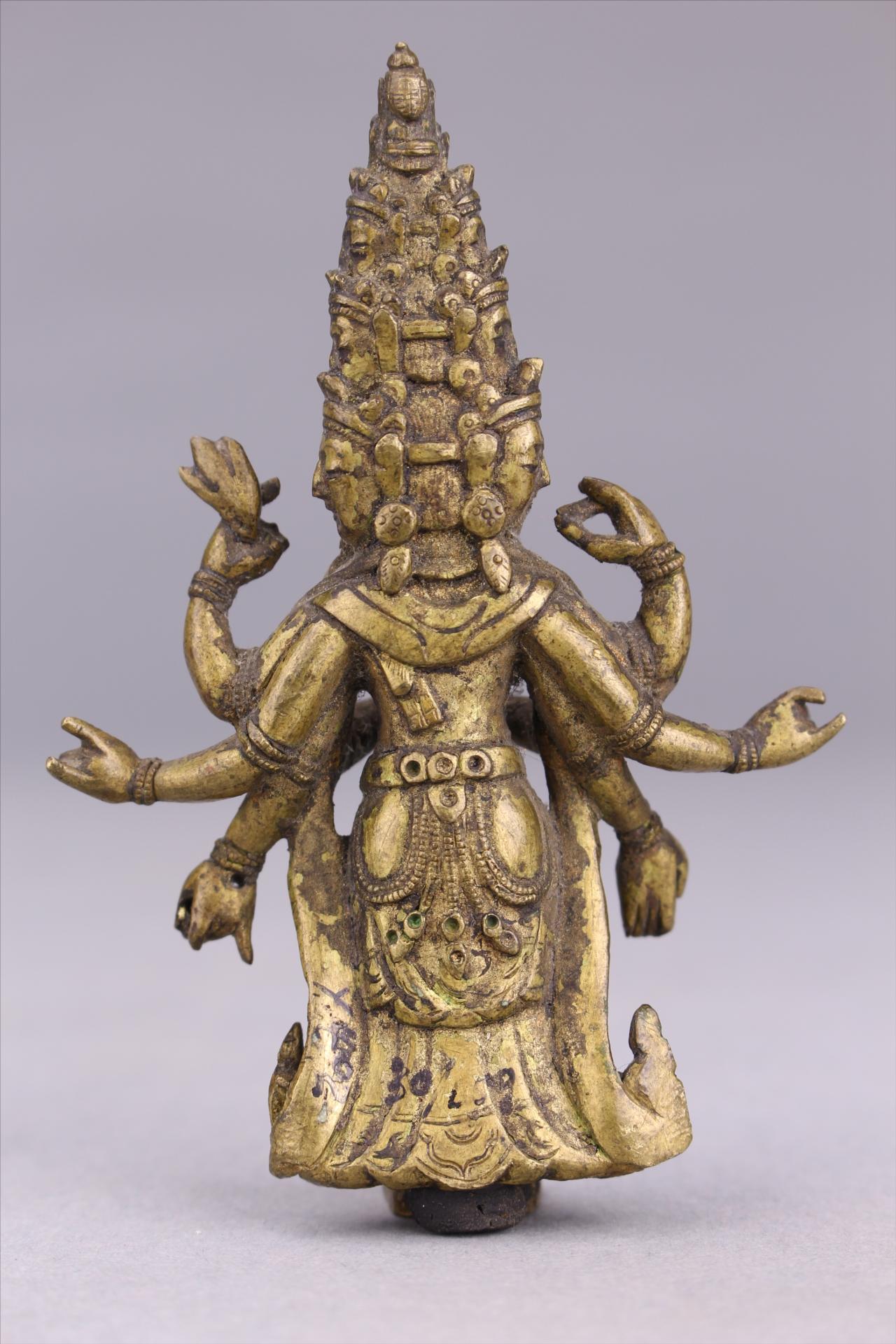 清黄铜鎏金十一面观音