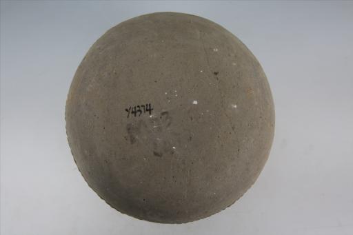 东汉敛口弧肩直腹平底绳纹夹砂灰陶罐