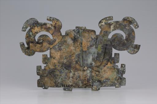 春秋时期巨眼兽面形铜饰片