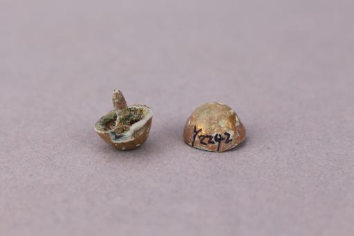 汉伞帽圆锥钉鎏金铜泡钉