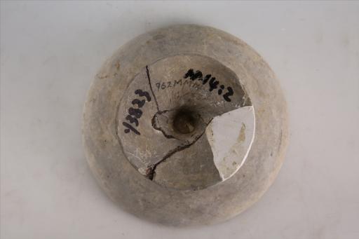 战国时期敞口斜壁直柄喇叭状圈足泥质灰陶豆