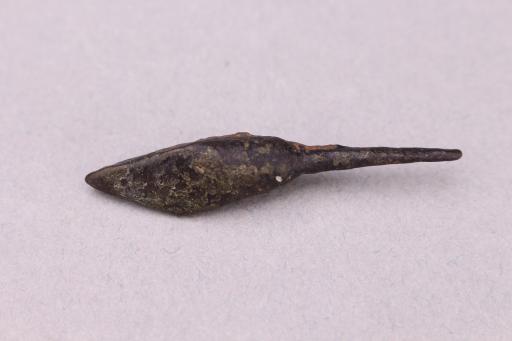 战国时期三翼圆铤铜箭镞