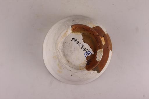 新石器时代屈家岭文化侈口弧腹圈足泥质外红内黑陶碗
