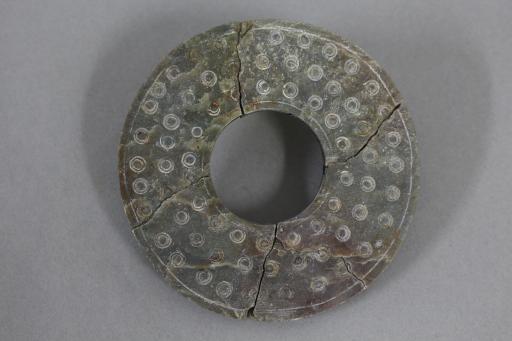 战国时期双圆圈纹玉璧