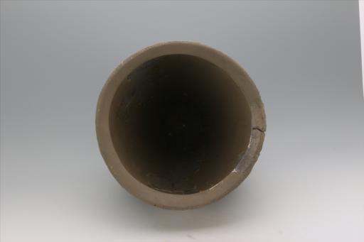 新石器时代屈家岭文化大口附加堆纹夹砂黑灰陶罐