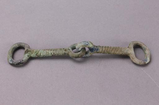 战国时期绳纹铜马衔