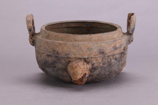 东汉兽面环耳铜鼎