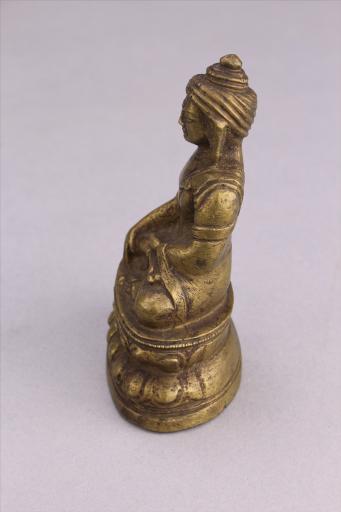 清黄铜释迦牟尼佛