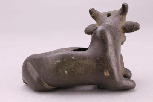 汉卧式铜水牛犊