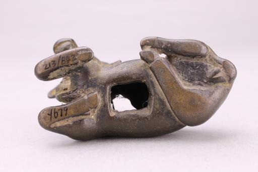 汉卧式铜水牛犊