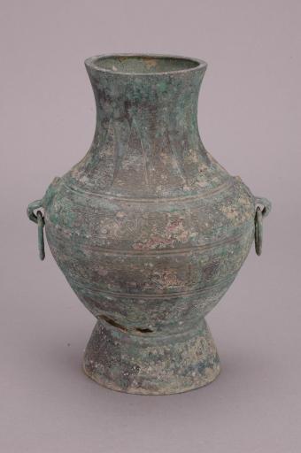 汉铺首衔环三角云纹柳叶纹铜壶