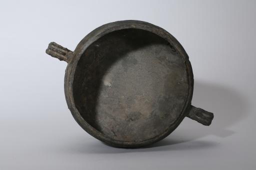 东周兽耳弦纹锡簋