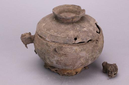 东周兽耳弦纹锡簋