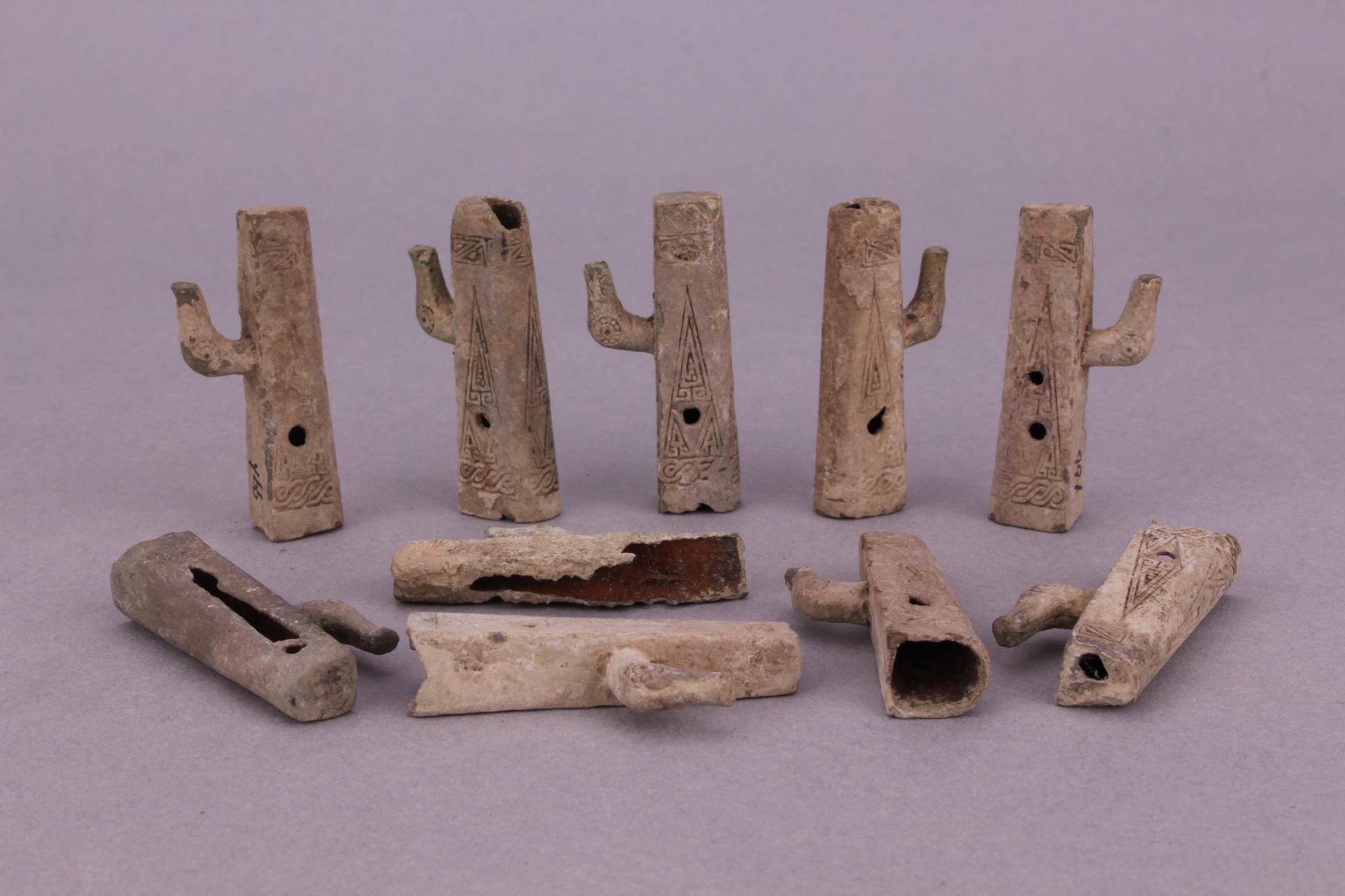 战国时期兽首叶纹铜盖弓帽