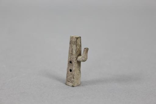 战国时期兽首叶纹铜盖弓帽