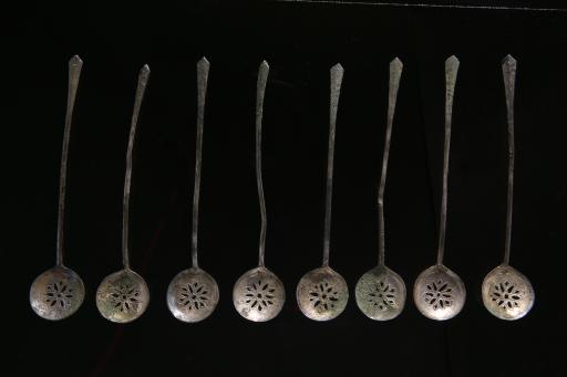 元漏勺形妆奁银具