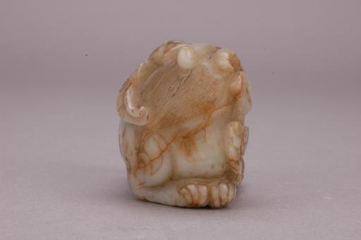 东汉衘蕉玉兽