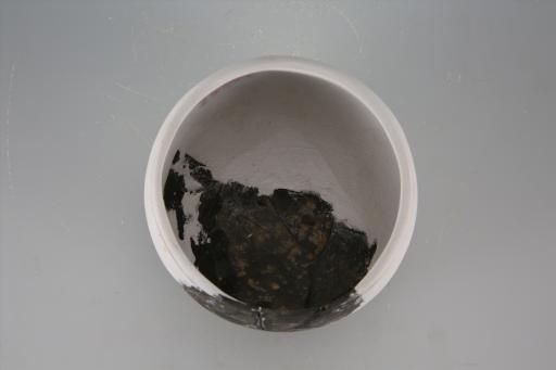 新石器时代屈家岭文化鼓腹圈足黑陶罐