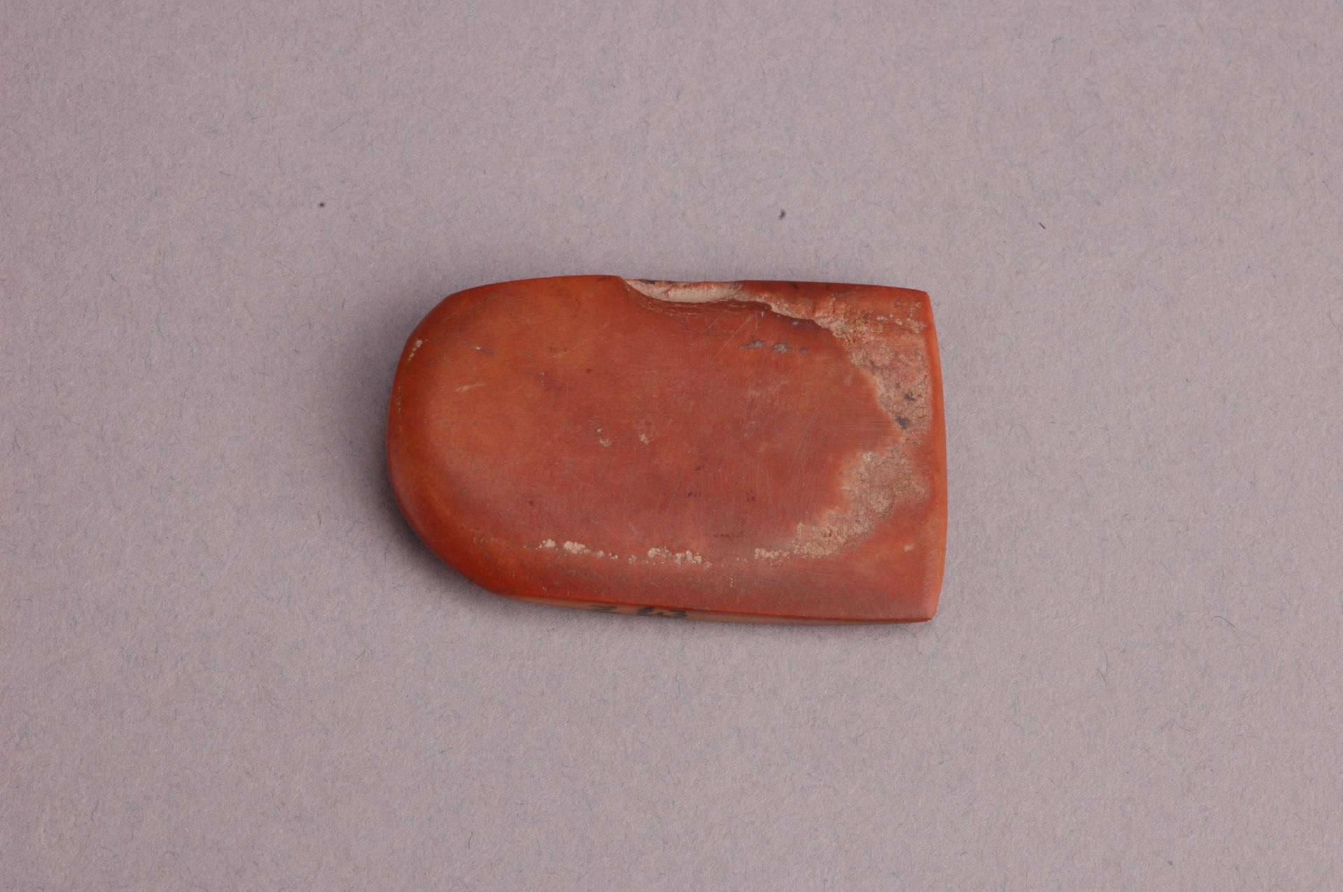 新石器时代大溪文化弧顶红褐色石锛