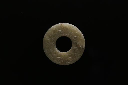 战国早期卷云纹玉璧