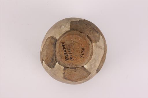 商敛口鼓腹平底夹砂红褐陶罐