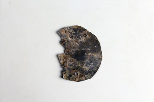 春秋时期圆形包锡箔锡饰片