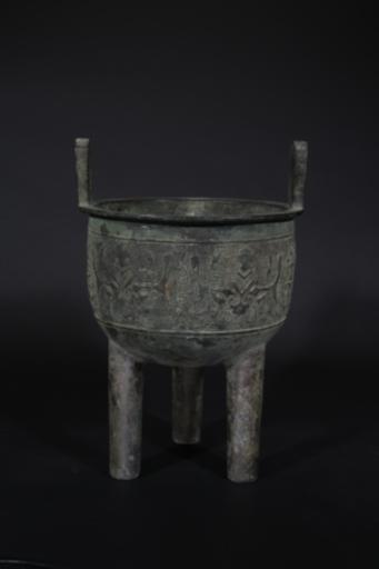 明仿周立耳柱足铜鼎