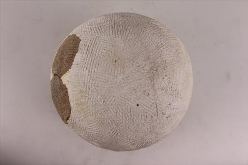 新石器时代屈家岭文化侈口鼓腹绳纹夹炭红褐陶釜