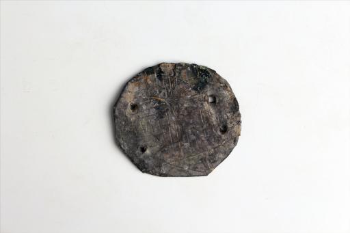 春秋时期圆形包锡箔锡饰片