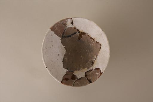 新石器时代大溪文化斜弧腹圈足红褐陶碗