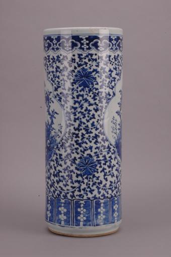 清光绪青花开光花鸟纹瓷箭筒