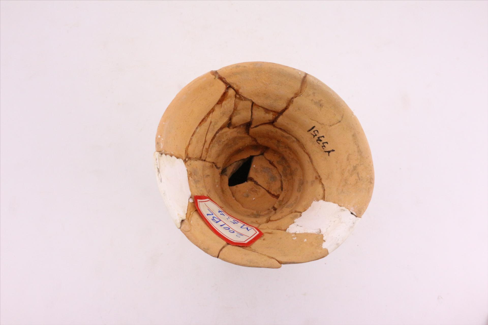 新石器时代大溪文化斜直腹高圈足凹弦纹红陶杯