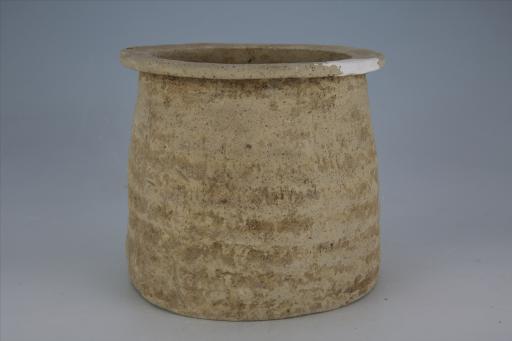 东汉敛口桶形腹分段篦纹夹细砂灰陶井