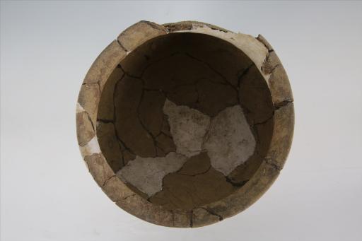 商敛口束颈鼓腹平底交错绳纹夹砂灰褐陶罐