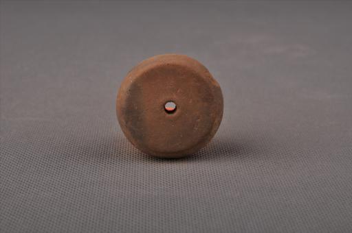 新石器时代屈家岭文化算珠形中穿夹细砂黄褐陶纺轮