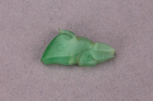 清鱼形青绿色玉饰