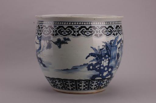 清嘉庆青花人物图瓷缸